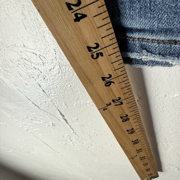 Judy Blue Women's Size 9/29 Medium Wash High Rise‎ Cropped Jeans - Picture 9 of 10